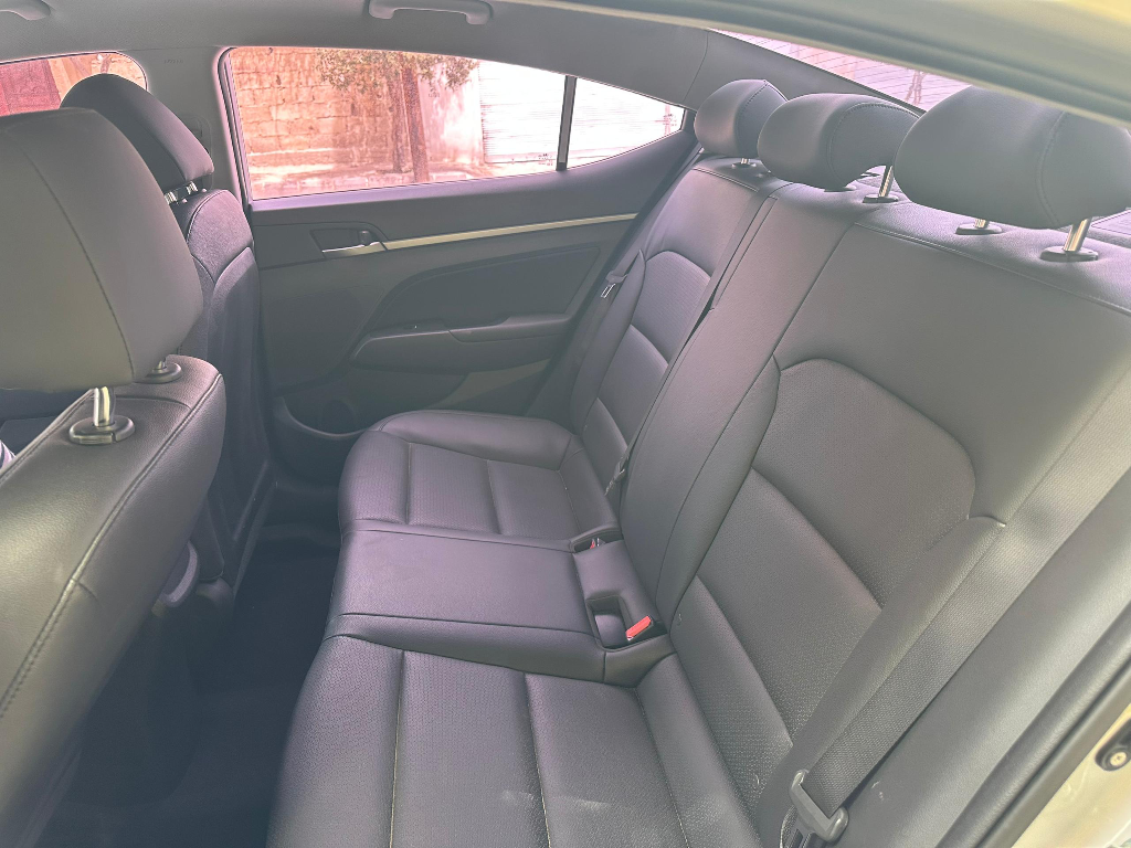 64e9ed67-09bb-4d28-bbba-842993c759ce